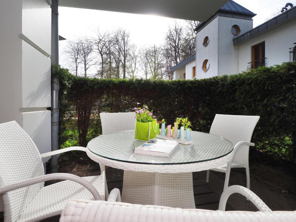 Kaiservillen Heringsdorf - Ferienwohnung Mit 1 Schlafzimmer Und Terrasse D201 Exterior photo